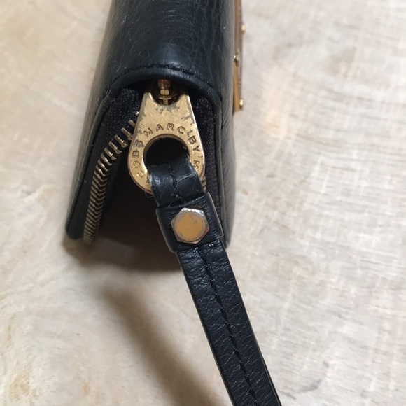 Marc Jacobs Card Checkbook Wallet Holder Black Wristlet - Picture 11 of 13